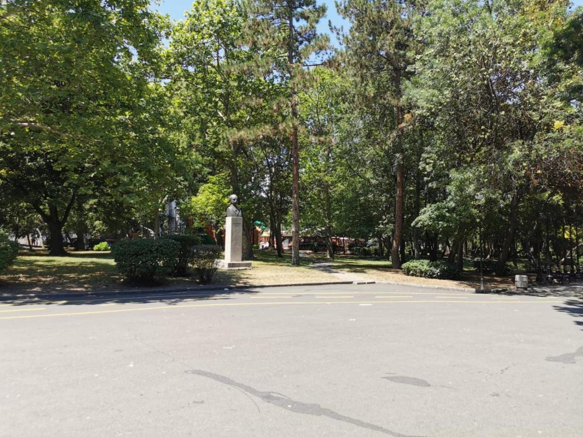 Апартаменты Lucy Apartament Бургас Экстерьер фото